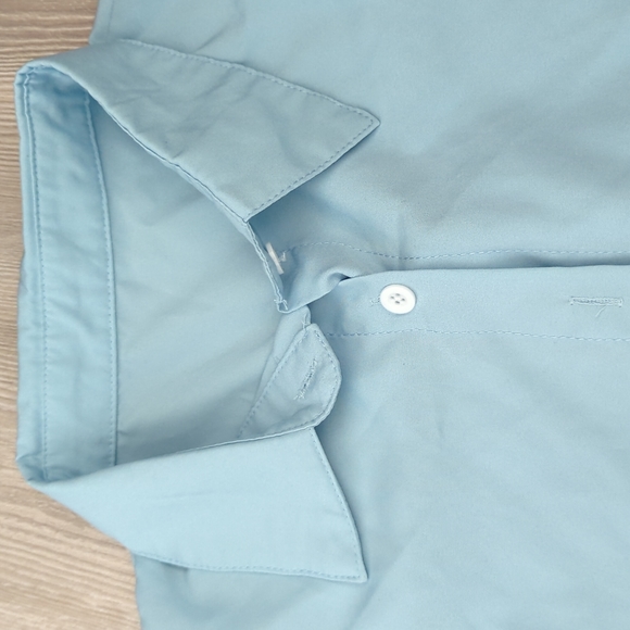 3 for $20 Never worn baby blue button down tshirt - Picture 2 of 3
